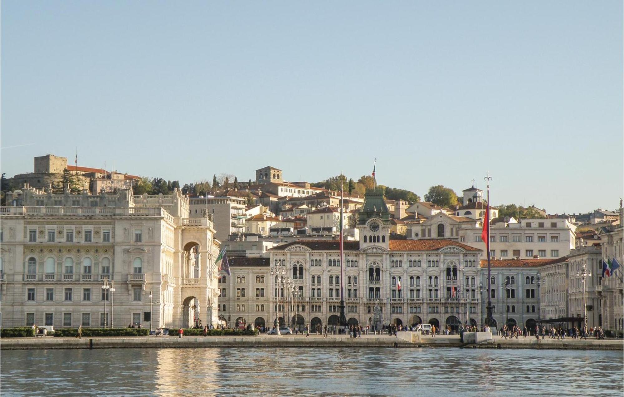 Apt, Braida Corona Экстерьер фото